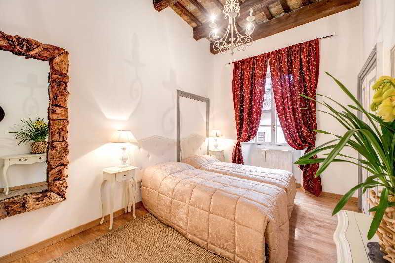 The Spanish Steps Dream Hotel *