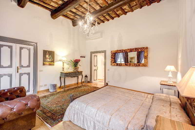 The Spanish Steps Dream Hotel *